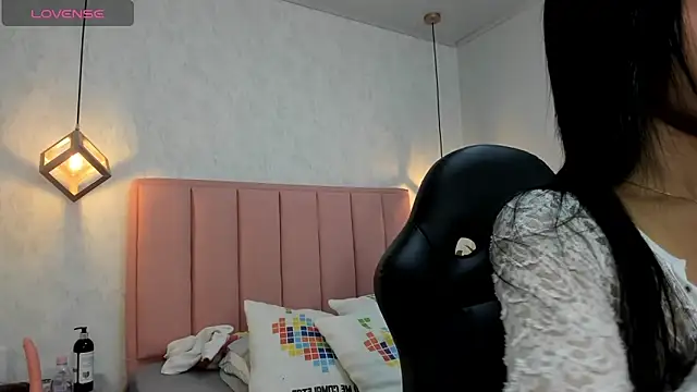 MAYROBERTSS online show from January 16, 12:20 pm