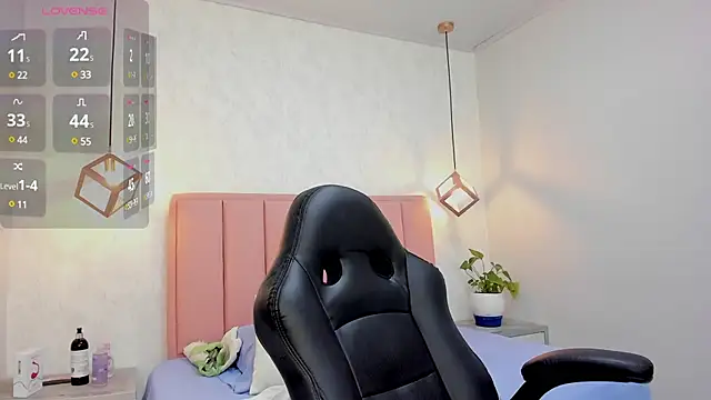 MAYROBERTSS online show from January 30, 12:27 pm