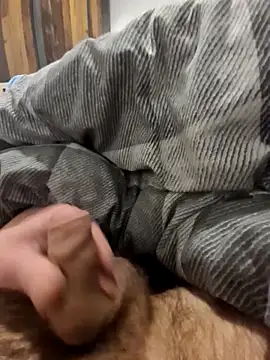 Snapshot of NiceBone000 chatting on February 11, 9:36 pm NiceBone000 online show from February 11, 9:36 pm