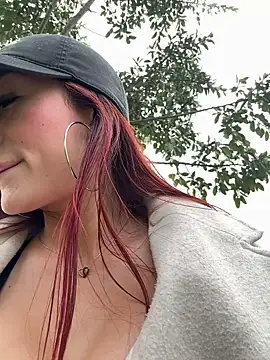 ariiel  online show from December 17, 4:12 pm