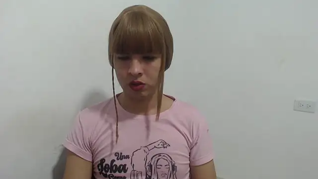 estefania224 online show from June 2, 11:49 pm