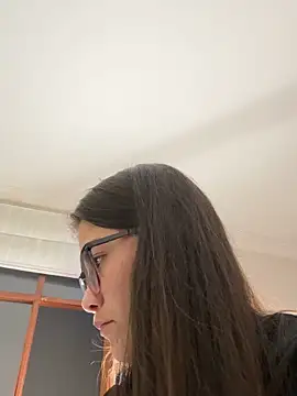 aurora divine online show from November 13, 10:57 pm