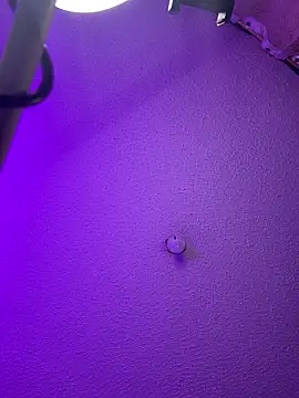 aurora divine online show from April 5, 2:57 pm