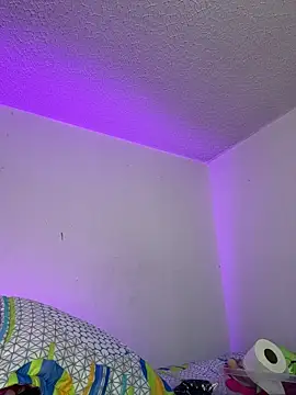 aurora divine online show from April 16, 9:39 pm