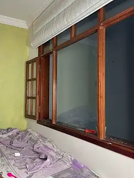 aurora divine online show from October 2, 10:57 pm