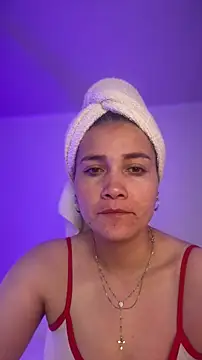 Snapshot of aurora_divine chatting on June 27, 8:37 pm aurora divine online show from June 27, 8:37 pm