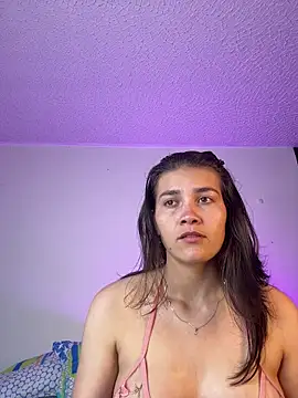 aurora divine online show from March 30, 7:04 pm