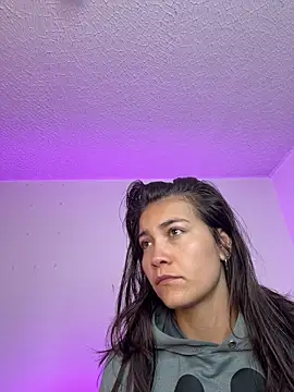 aurora divine online show from April 26, 8:33 am