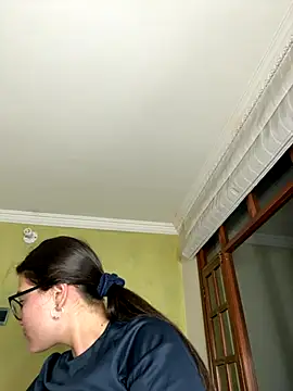 aurora divine online show from November 15, 11:53 pm