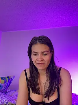 aurora divine online show from March 21, 7:07 pm