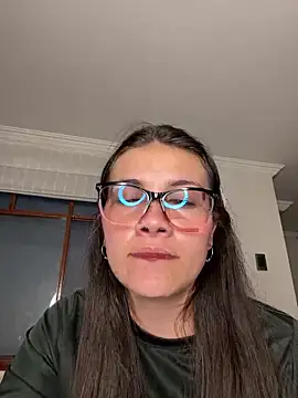 aurora divine online show from September 12, 11:04 pm