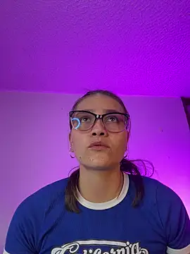 aurora divine online show from March 14, 10:05 pm