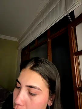 aurora divine online show from October 8, 11:05 pm