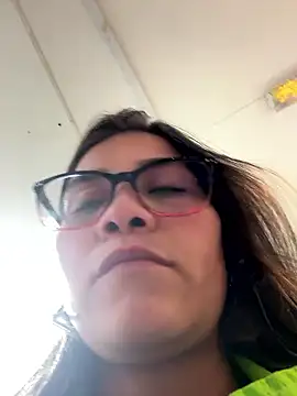 aurora divine online show from January 14, 10:57 pm