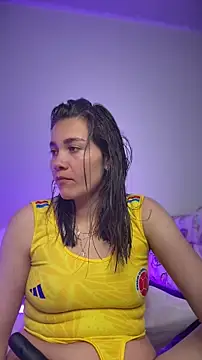 Snapshot of aurora_divine chatting on June 13, 8:40 pm aurora divine online show from June 13, 8:40 pm