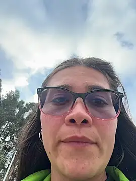 aurora divine online show from February 17, 10:18 pm