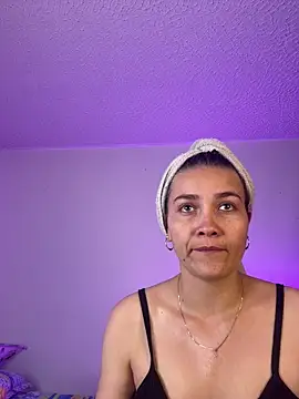 aurora divine online show from March 29, 6:53 pm