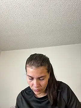 aurora divine online show from March 27, 7:04 pm