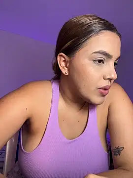 Snapshot of vivicolibri chatting on November 5, 9:07 pm vivicolibri online show from November 5, 9:07 pm