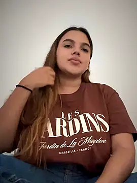 Snapshot of vivicolibri chatting on October 6, 3:57 pm vivicolibri online show from October 6, 3:57 pm
