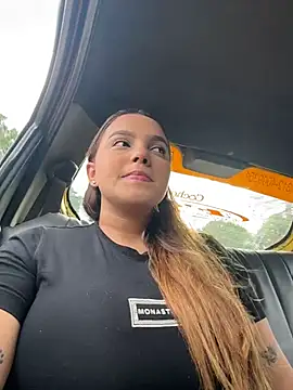 Snapshot of vivicolibri chatting on November 12, 9:07 pm vivicolibri online show from November 12, 9:07 pm