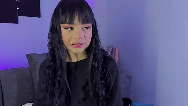 Snapshot of maddy_walker chatting on February 27, 7:15 pm maddy walker online show from February 27, 7:15 pm