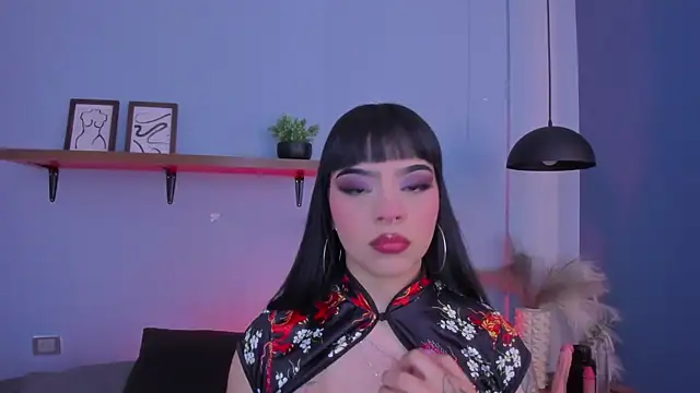 Snapshot of maddy_walker chatting on November 8, 12:09 pm maddy walker online show from November 8, 12:09 pm