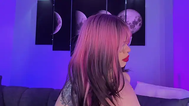 maddy walker online show from May 1, 11:48 am