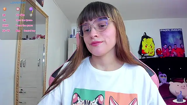 Snapshot of Lucyy-hess chatting on January 10, 9:20 pm Lucyy-hess online show from January 10, 9:20 pm