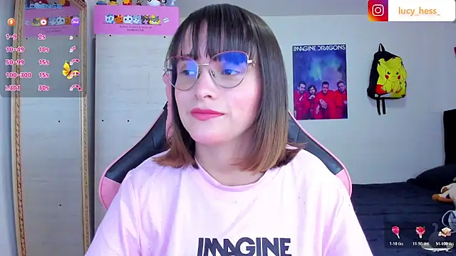 Snapshot of Lucyy-hess chatting on October 29, 7:35 pm Lucyy-hess online show from October 29, 7:35 pm