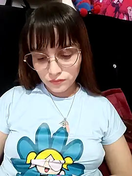 Snapshot of Lucyy-hess chatting on January 10, 1:10 am Lucyy-hess online show from January 10, 1:10 am