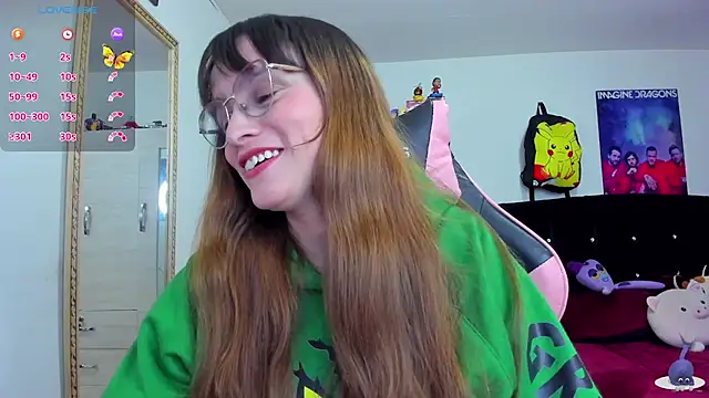 Snapshot of Lucyy-hess chatting on March 6, 9:09 pm Lucyy-hess online show from March 6, 9:09 pm