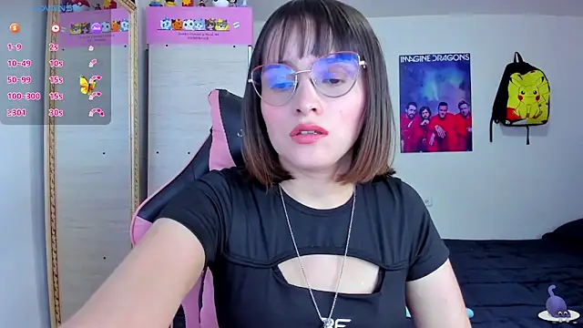 Snapshot of Lucyy-hess chatting on September 23, 6:26 pm Lucyy-hess online show from September 23, 6:26 pm