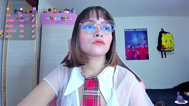 Snapshot of Lucyy-hess chatting on September 19, 8:13 pm Lucyy-hess online show from September 19, 8:13 pm