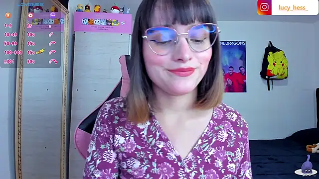 Snapshot of Lucyy-hess chatting on November 5, 7:06 pm Lucyy-hess online show from November 5, 7:06 pm