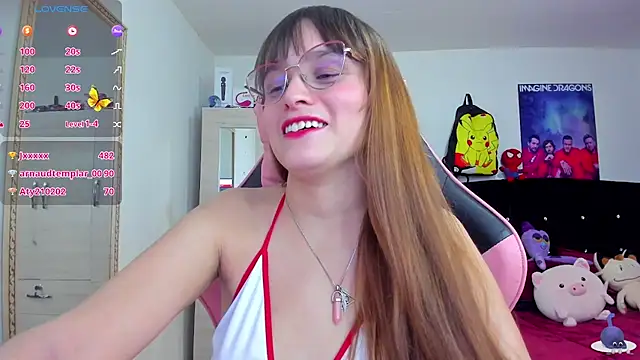 Snapshot of Lucyy-hess chatting on January 11, 8:10 pm Lucyy-hess online show from January 11, 8:10 pm