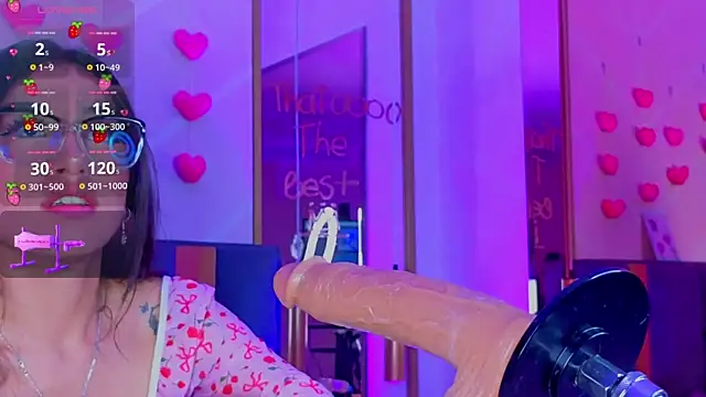 Snapshot of MadyJackson chatting on July 8, 9:48 pm MadyJackson online show from July 8, 9:48 pm