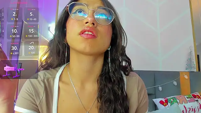 MadyJackson online show from December 19, 11:34 am