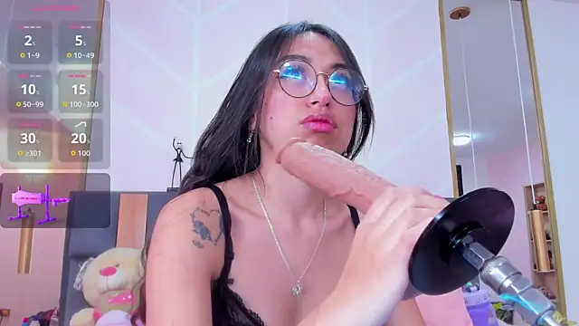 MadyJackson online show from November 5, 11:35 am