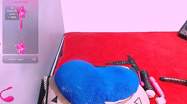 Snapshot of bubble_red chatting on March 6, 9:20 pm bubble red online show from March 6, 9:20 pm