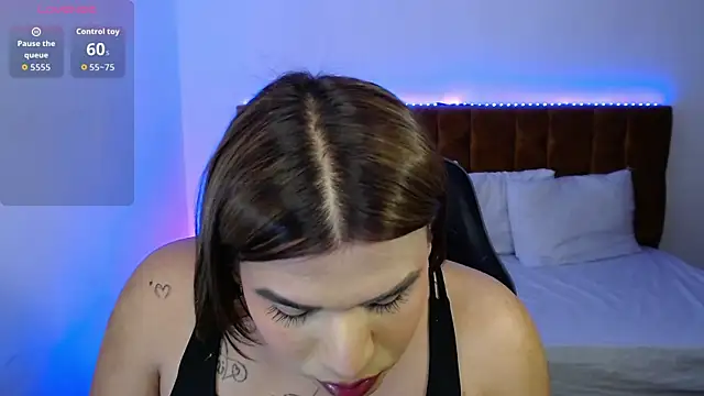 alexiaaross online show from November 11, 7:14 am