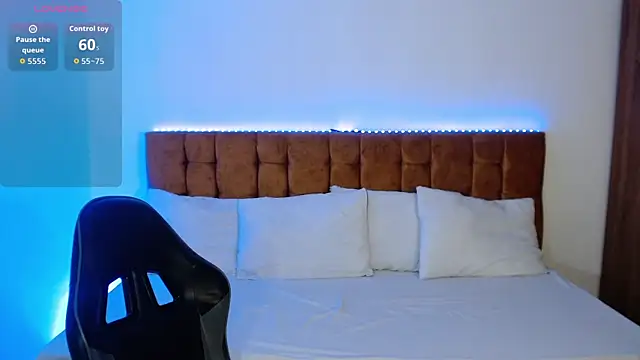 alexiaaross online show from October 4, 10:22 pm