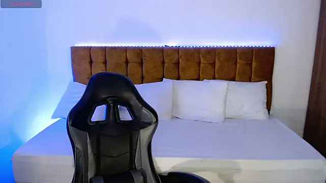 alexiaaross online show from October 2, 4:16 am