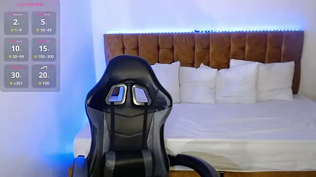 alexiaaross online show from November 1, 4:52 am