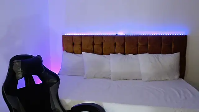 alexiaaross online show from September 15, 11:10 am