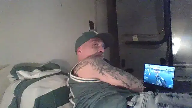 CandiedPompano online show from October 22, 1:27 am