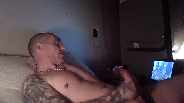 CandiedPompano online show from November 5, 6:00 pm