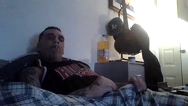 Snapshot of CandiedPompano chatting on July 6, 3:46 am CandiedPompano online show from July 6, 3:46 am