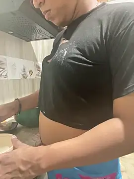 Snapshot of zahrivk1 chatting on January 31, 8:32 am zahrivk1 online show from January 31, 8:32 am