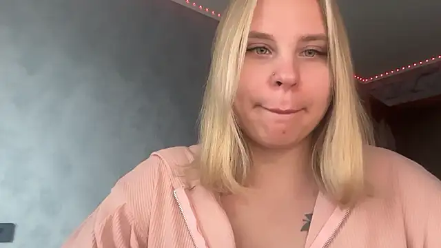 Thalia  Star online show from October 30, 8:34 am